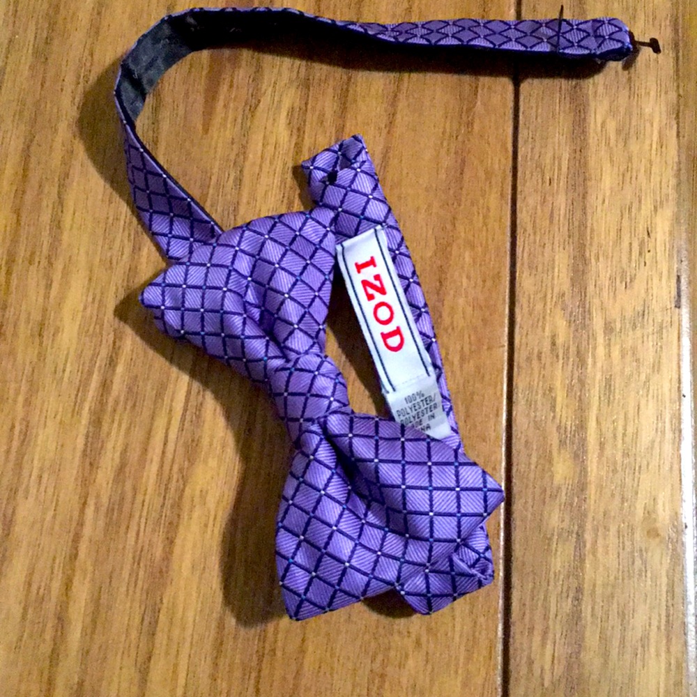 Bow tie